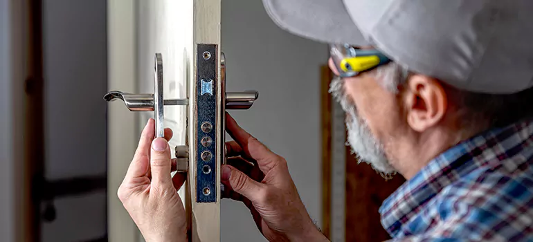 Patio Door Handle Replacement in Pinewood, FL