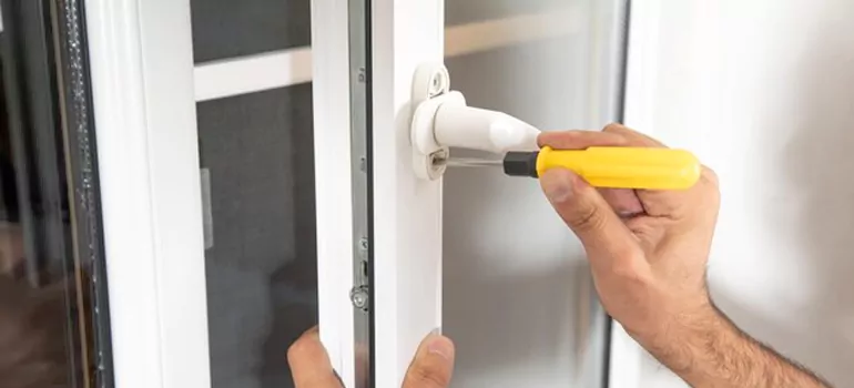 Casement Window Handle Replacement in Pinewood, FL