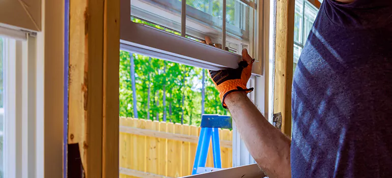 >Bay Window Curtain Rail Track in Pinewood, FL