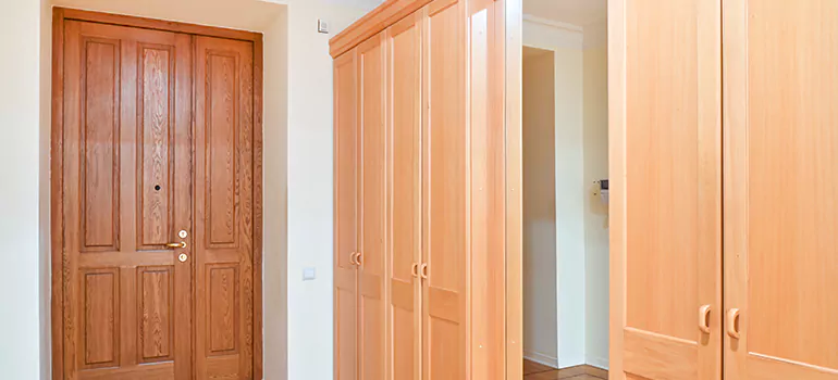 Glass Closet Door Repair in Pinewood, FL
